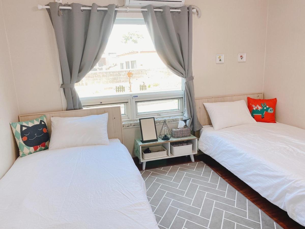 Lefthander Guesthouse เมืองเชจู ภายนอก รูปภาพ