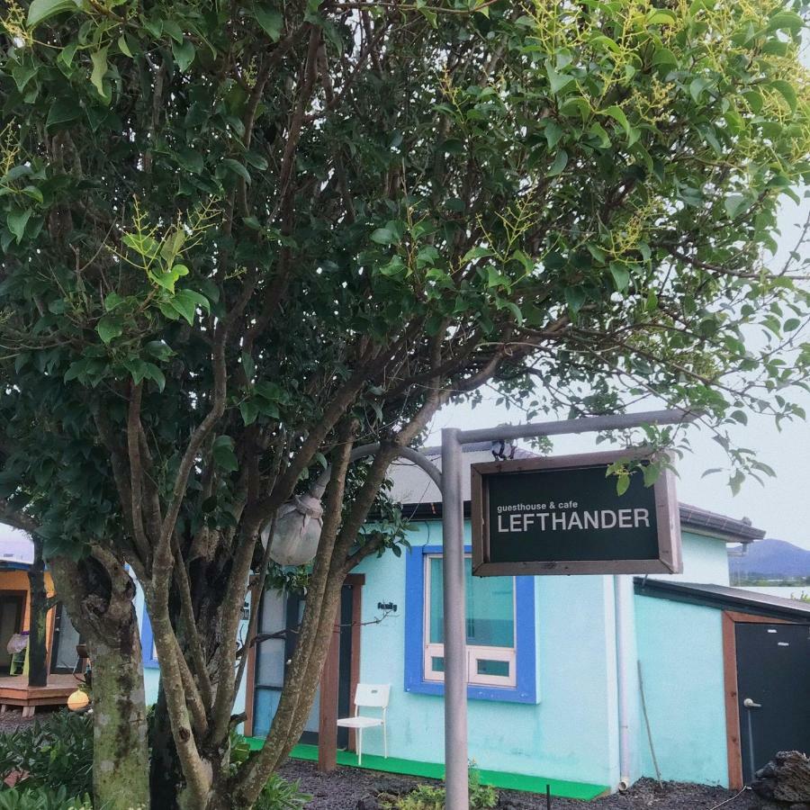 Lefthander Guesthouse เมืองเชจู ภายนอก รูปภาพ