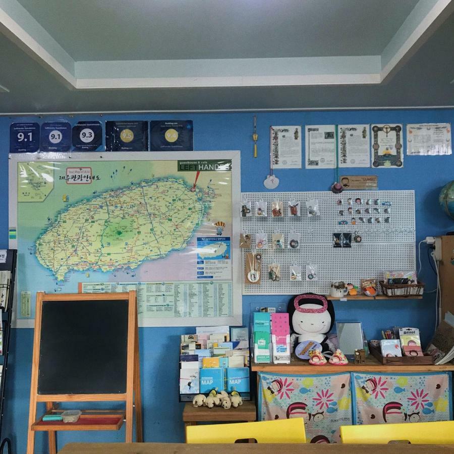 Lefthander Guesthouse เมืองเชจู ภายนอก รูปภาพ